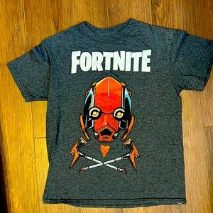 Childrens Fortnite Grey short sleeve t-shirt Size Large Fortnite